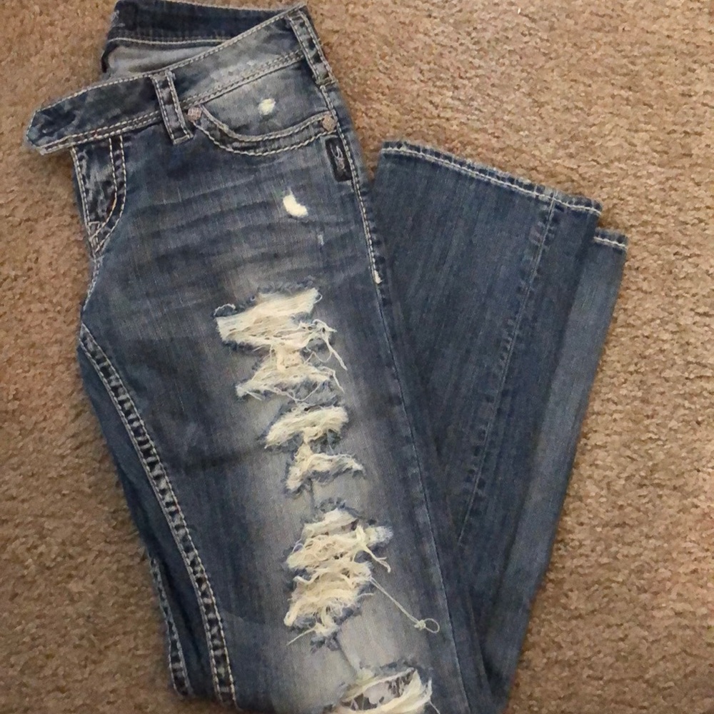 Silver jeans from The Buckle!